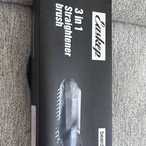 Black 3-in-1 Straightener Brush